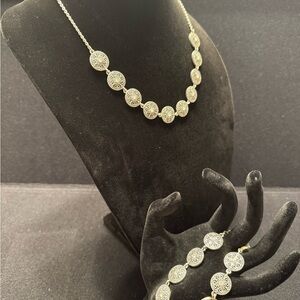 Premier Designs-Silver Tone Necklace and Bracelet Set